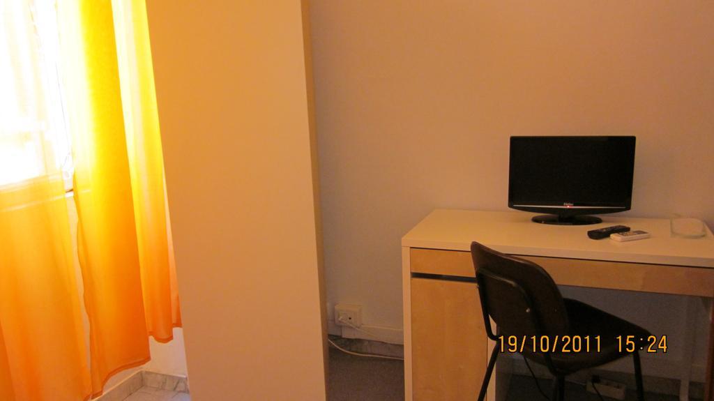 Hello 2* Roma